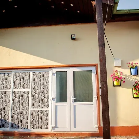 Comfortable In With Private Garden 18 M²