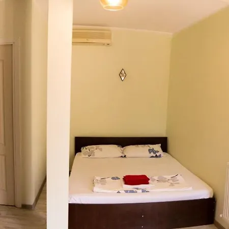 Comfortable In With Private Garden 18 M²